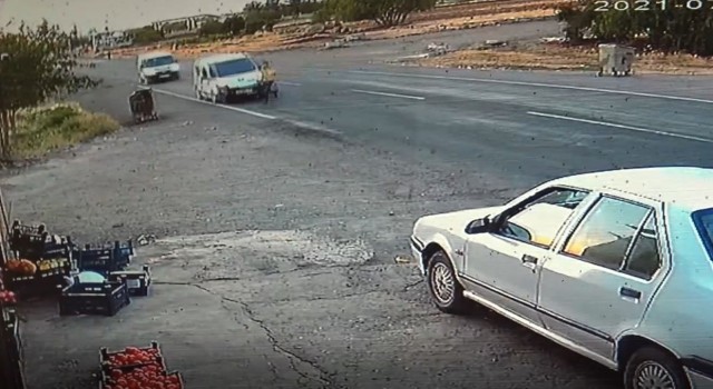 Yola fırlayan çocuk, şoförün dikkati sayesinde ölümden kıl payı kurtuldu